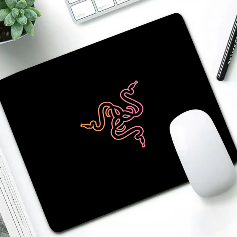Razer Luxury Mouse Pad Anime G - Keyboard Laptop Accessories recensie en prijs